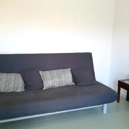 Apartment Comfortable In 45 M² With Enclosed Garden *